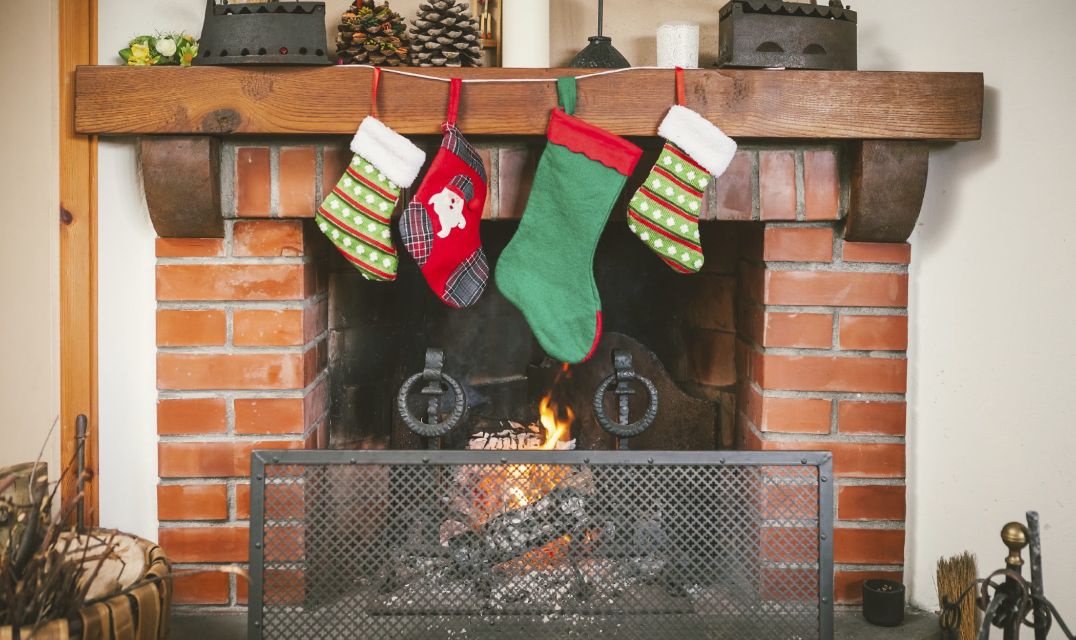 Calcetines de Navidad: decora tu chimenea