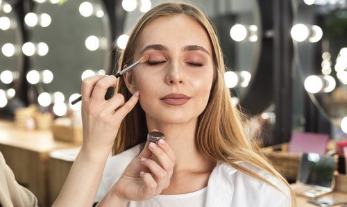 Cómo maquillarte en Nochevieja 2019