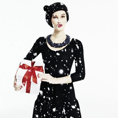 Blanco presenta colección para esta Navidad 2011